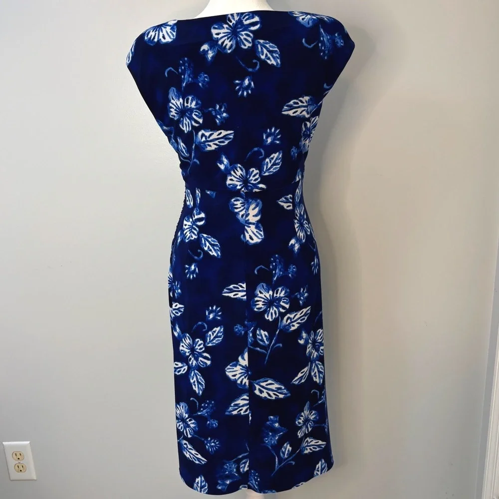 Lauren Ralph Lauren Blue White Floral Ruched Surplice Sheath Dress Size 6 - Picture 6 of 8